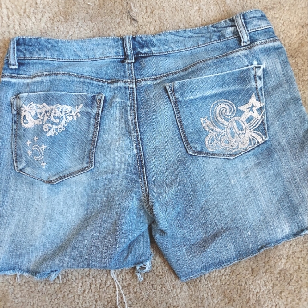 Jean shorts - Picture 2 of 2